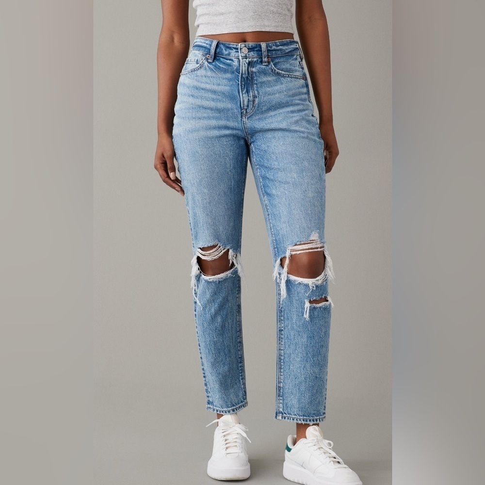American Eagle Super High Rise Strigid Fit Mom Jean 2 Long